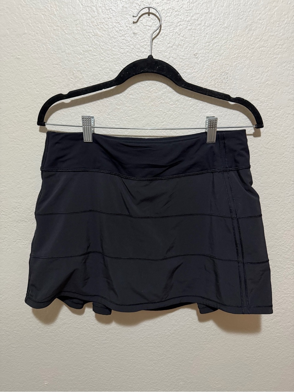 Lululemon Pace Rival Skirt Black Size 8 Long Skort Athletic